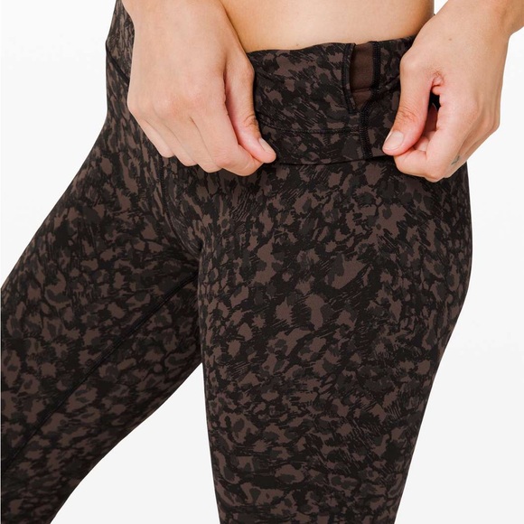 Lululemon leggings - High Rise - Wunder Under - 21 - Picture 5 of 5